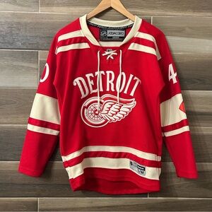 Detroit Red Wings Henrik Zetterberg 2014 Winter Classic NHL Jersey Youth S/M CCM